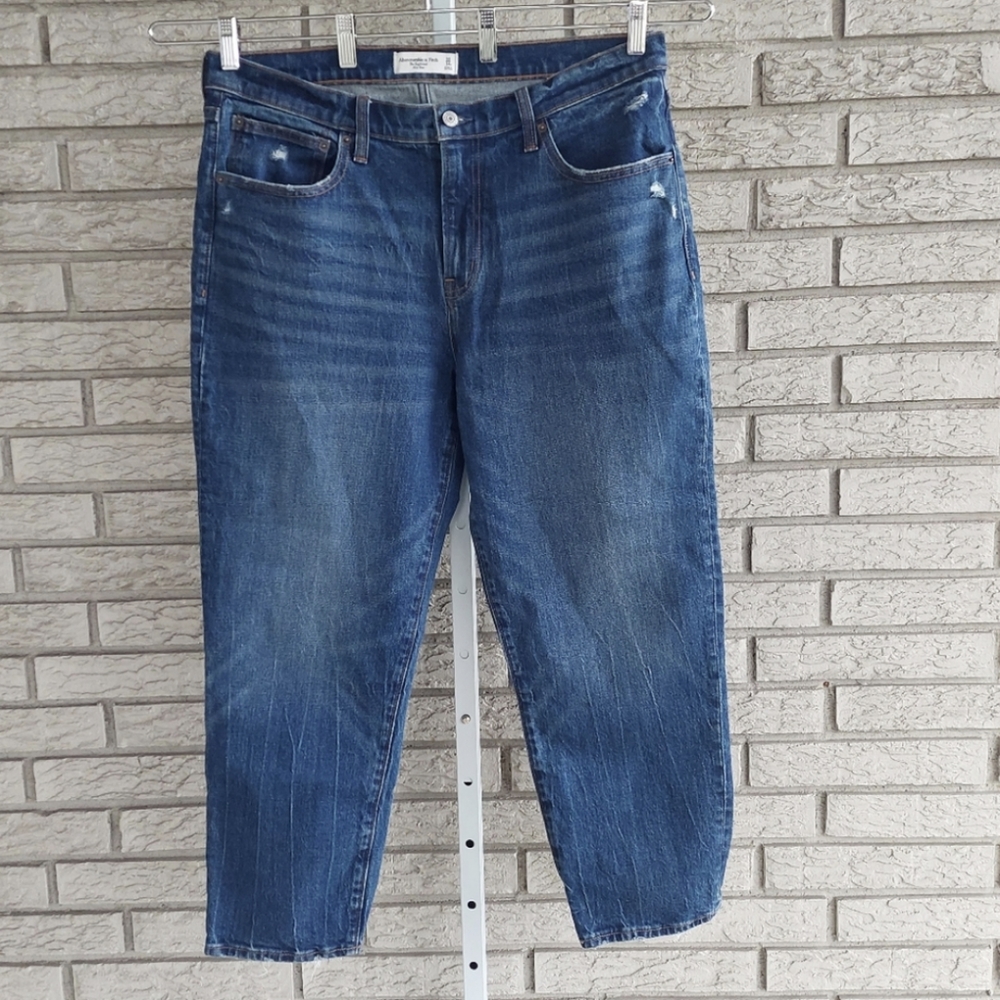 Abercrombie & Fitch The Boyfriend Mid Rise Chewed Ankle Denim Jeans 32/14R NWT